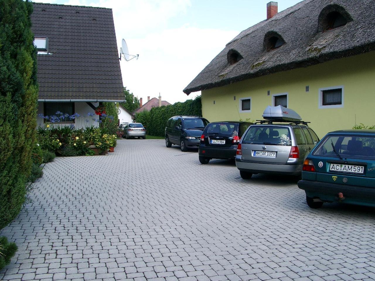 Eifert Haz Bed & Breakfast บาลาตองโยรอค ภายนอก รูปภาพ
